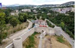 “Azərbaycan işıqları ilə möhtəşəm işıqlandırılmış Şuşa hətta Xankəndindən görünür...”